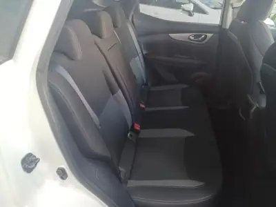 Nissan Qashqai 2018 - 17900 EUR, 54008 km - 54008km - foto 26 de 39
