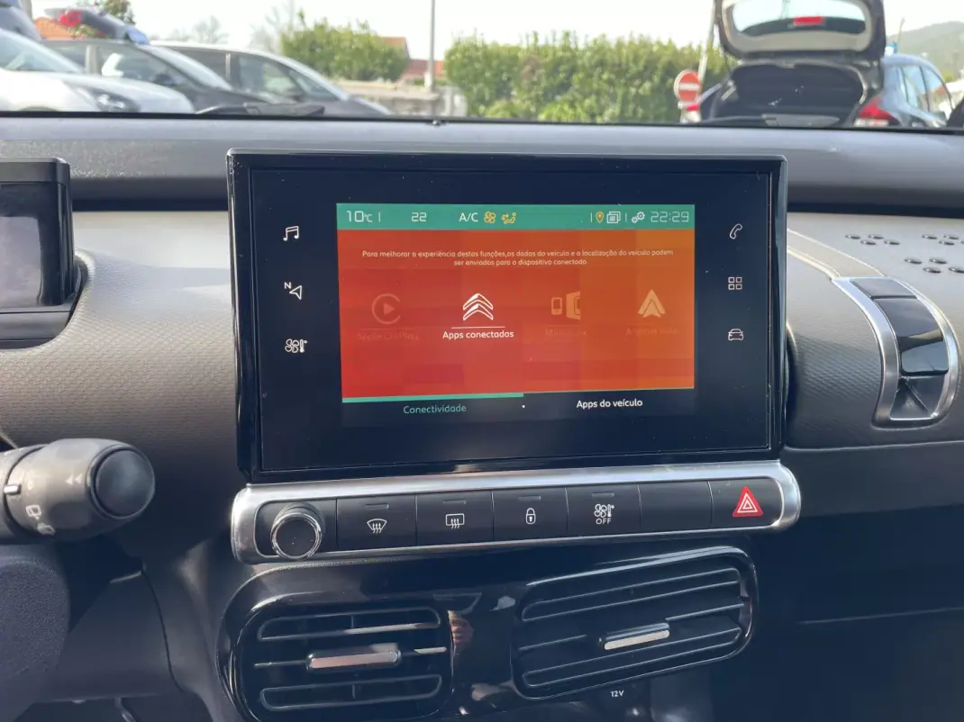 Citroën C4 Cactus 2019 - 12995 EUR, 70182 km - AUTO.MOTO.pt - 70182km - foto 32 de 37