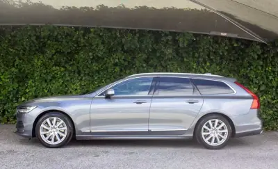 Volvo V90 2019 - 27900 EUR, 134000 km - AUTO.MOTO.pt - 134000km - foto 7 de 18