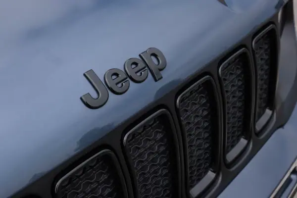 Jeep Renegade 2022 - 20950 EUR, 100930 km - AUTO.MOTO.pt - 100930km - foto 4 de 25