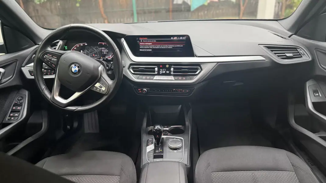 BMW 218 Gran Coupé 2021 - 24900 EUR, 73000 km - AUTO.MOTO.pt - 73000km - foto 13 de 26