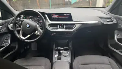 BMW 218 Gran Coupé 2021 - 24900 EUR, 73000 km - AUTO.MOTO.pt - 73000km - foto 13 de 26