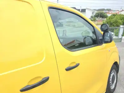 Citroën Jumpy 2019 - 15900 EUR, 122000 km - AUTO.MOTO.pt - 122000km - foto 40 de 60