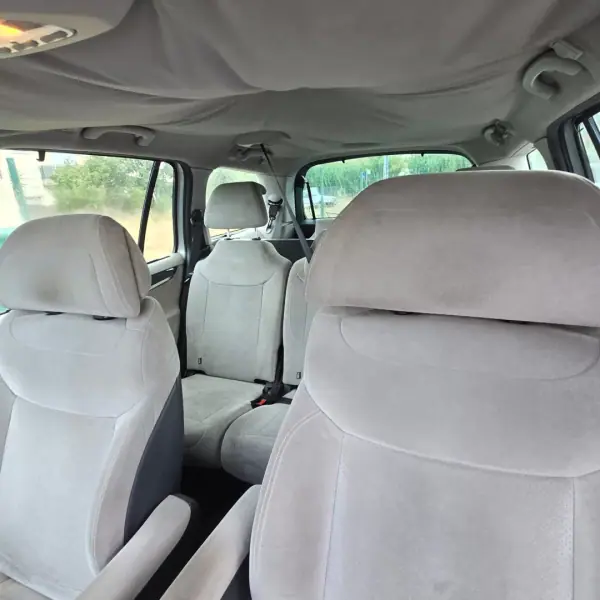 Citroën C4 Grand Picasso 2009 - 5950 EUR, 308640 km - AUTO.MOTO.pt - 308640km - foto 12 de 12