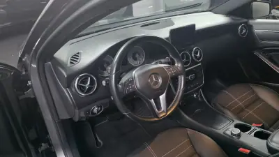 Mercedes-Benz A 180 2014 - 16990 EUR, 111000 km - foto 6 de 23