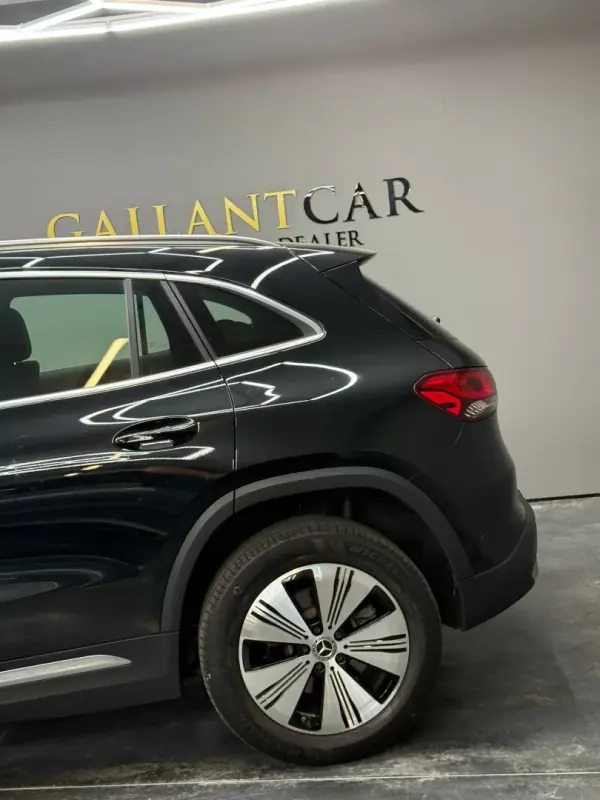 Mercedes-Benz EQA 2021 - 30000 EUR, 49100 km - AUTO.MOTO.pt - 49100km - foto 11 de 13