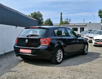 BMW 116 2014 - 10900 EUR, 241627 km - AUTO.MOTO.pt - 241627km - foto 8 de 32