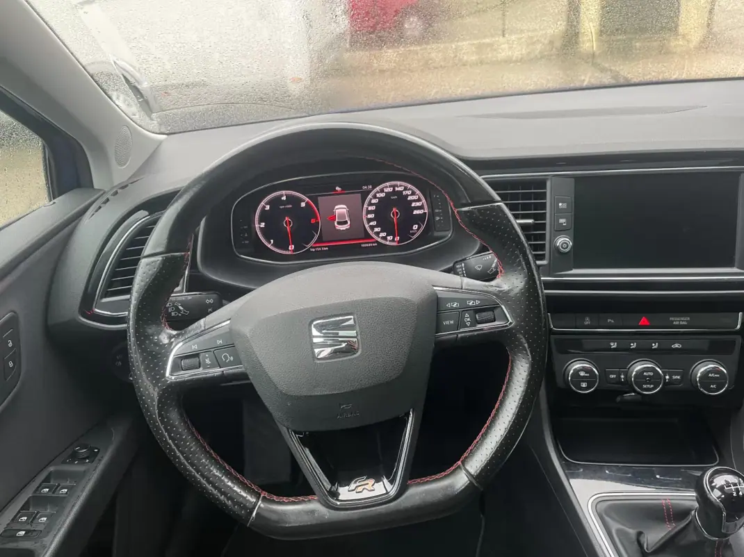 SEAT Leon 2019 - 16750 EUR, 99000 km - AUTO.MOTO.pt - 99000km - foto 5 de 17