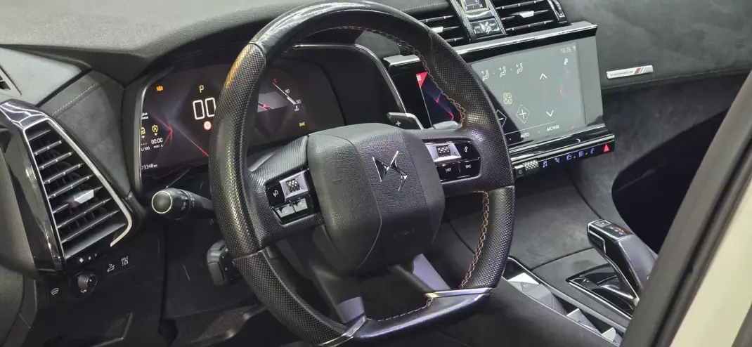 DS DS7 Crossback 2019 - 20990 EUR, 170000 km - AUTO.MOTO.pt - 170000km - foto 31 de 59