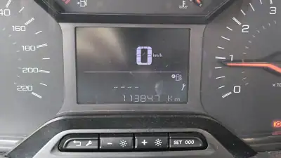 Peugeot PARTNER GIRAFON 2020 - 14490 EUR, 113847 km - AUTO.MOTO.pt - 113847km - foto 8 de 10
