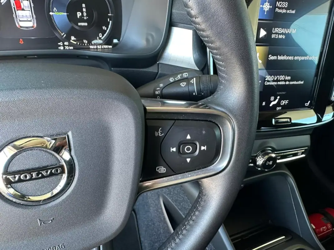 Volvo XC 40 2020 - 29900 EUR, 68976 km - AUTO.MOTO.pt - 68976km - foto 22 de 35