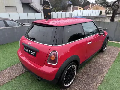 MINI One 2009 - 6900 EUR, 190000 km - AUTO.MOTO.pt - 190000km - foto 12 de 38