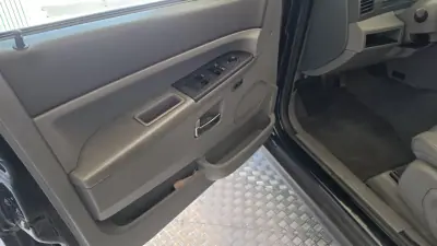 Jeep Grand Cherokee 2005 - 19900 EUR, 267367 km - 267367km - foto 33 de 52