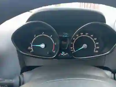 Ford Tourneo Courier 2017 - 10500 EUR, 122000 km - AUTO.MOTO.pt - 122000km - foto 9 de 13