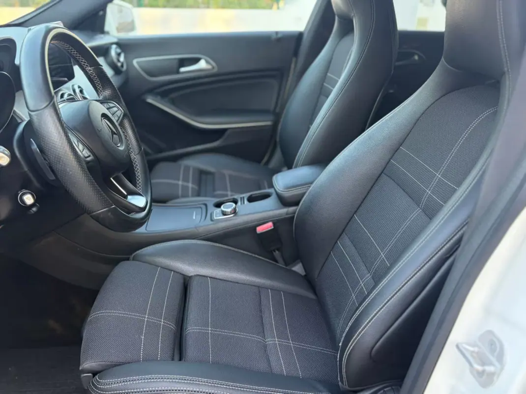 Mercedes-Benz CLA 180 2015 - 16699 EUR, 160000 km - 160000km - foto 10 de 16