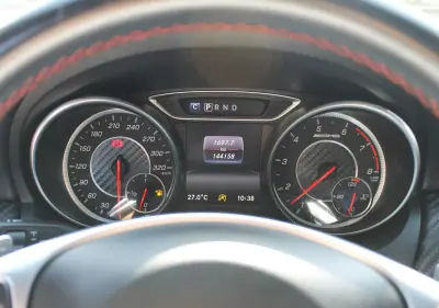 Mercedes-Benz A 45 AMG 2017 - 32990 EUR, 144000 km - AUTO.MOTO.pt - 144000km - foto 35 de 40