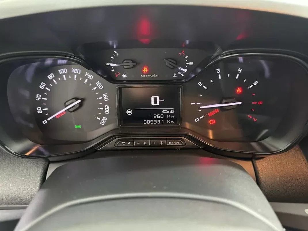 Citroën C3 Aircross 2022 - 17250 EUR, 12328 km - AUTO.MOTO.pt - 12328km - foto 9 de 19