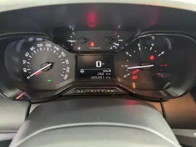 Citroën C3 Aircross 2022 - 17250 EUR, 12328 km - AUTO.MOTO.pt - 12328km - foto 9 de 19