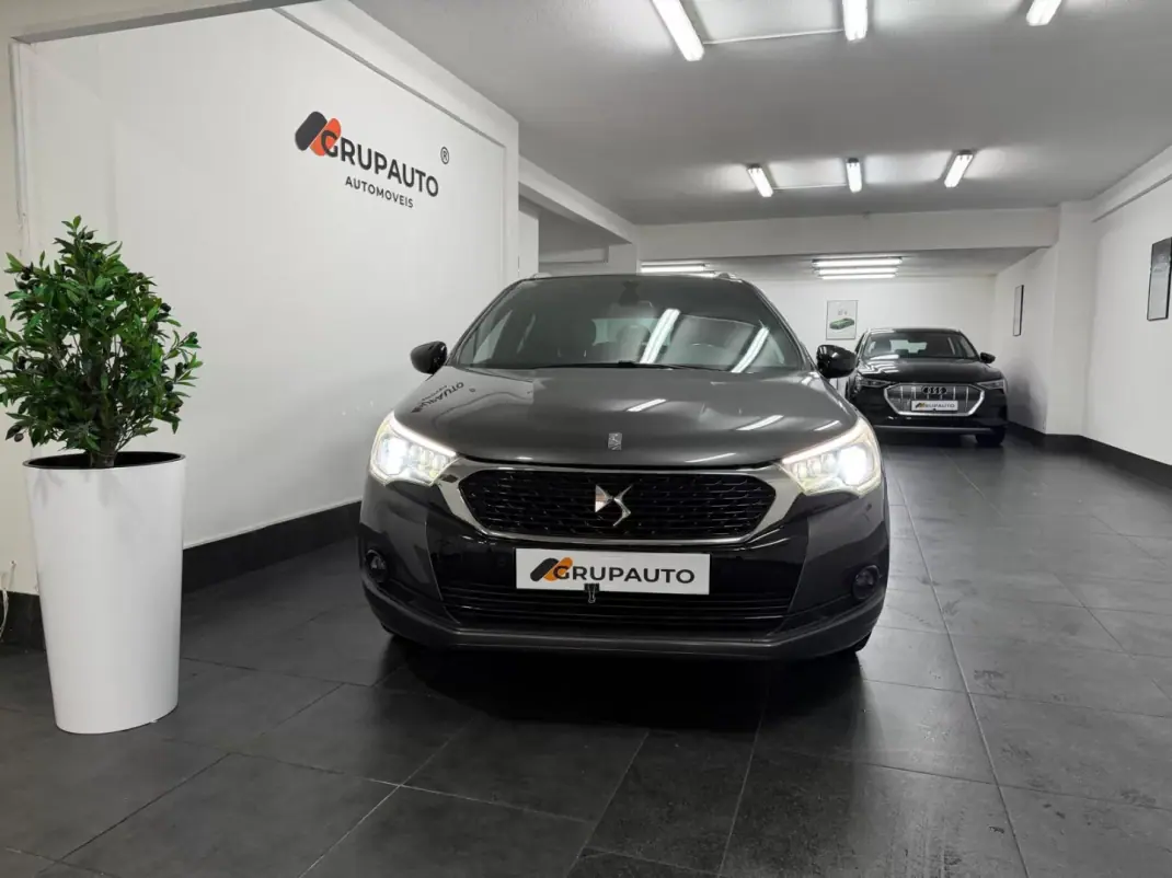 DS DS4 Crossback 2016 - 13990 EUR, 125000 km - AUTO.MOTO.pt - 125000km - foto 2 de 23