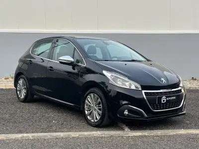 Peugeot 208 2016 - 8790 EUR, 100000 km - AUTO.MOTO.pt - 100000km - foto 2 de 18