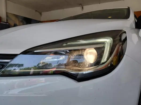 Opel Astra Sports Tourer 1.2 Turbo Business Edition 2020 Gasolina
