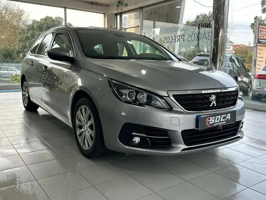 Peugeot 308 SW 2019 - 14990 EUR, 107300 km - 107300km - foto 4 de 30