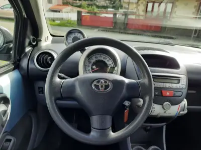 Toyota Aygo 2006 - 5950 EUR, 151957 km - AUTO.MOTO.pt - 151957km - foto 8 de 11