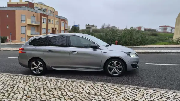 Peugeot 308 SW 2016 - 11480 EUR, 219000 km - AUTO.MOTO.pt - 219000km - foto 5 de 14