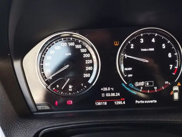 BMW 116 2018 - 16990 EUR, 136000 km - AUTO.MOTO.pt - 136000km - foto 17 de 19