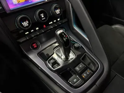 Jaguar F-Type 2018 - 48950 EUR, 57634 km - 57634km - foto 41 de 43