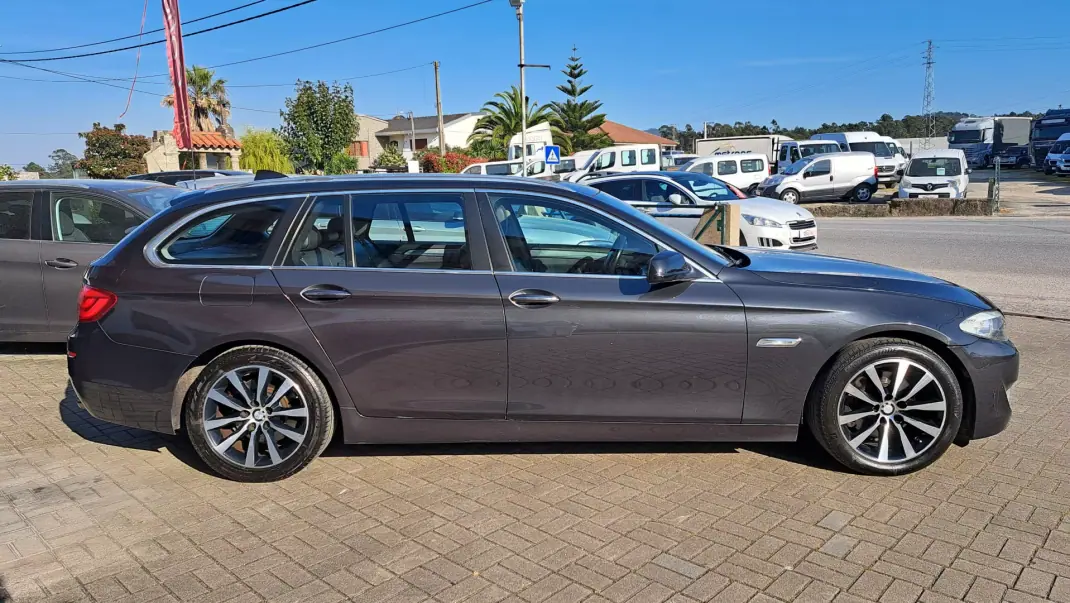 BMW 520 2011 - 11900 EUR, 331971 km - AUTO.MOTO.pt - 331971km - foto 8 de 27