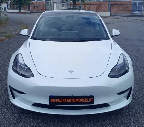Tesla Model 3 2021 - 28990 EUR, 78600 km - 78600km - foto 2 de 18