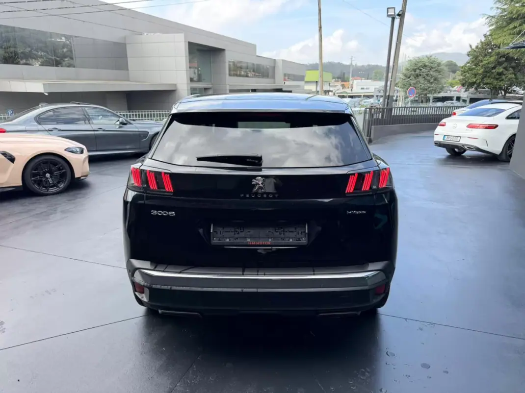 Peugeot 3008 2021 - 24500 EUR, 94000 km - AUTO.MOTO.pt - 94000km - foto 4 de 11