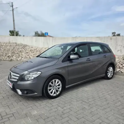 Mercedes-Benz A 200 2012 - 11950 EUR, 181044 km - foto 6 de 19
