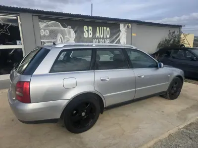 Audi A4 Avant 2001 - 2250 EUR, 372500 km - 372500km - foto 16 de 17