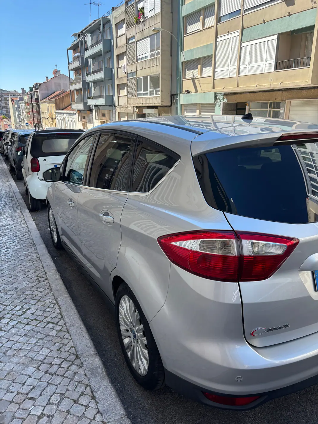 Ford C-Max 2011 - 8000 EUR, 121000 km - 121000km - foto 4 de 11