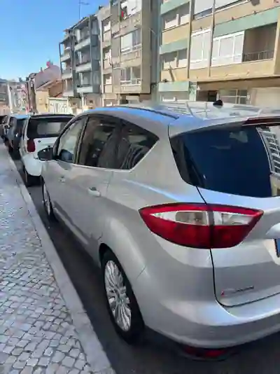 Ford C-Max 2011 - 8000 EUR, 121000 km - 121000km - foto 4 de 11