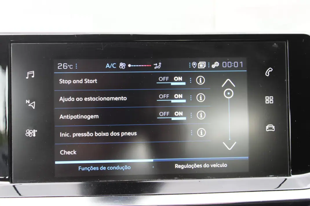 Peugeot 208 2021 - 13490 EUR, 118000 km - AUTO.MOTO.pt - 118000km - foto 21 de 25