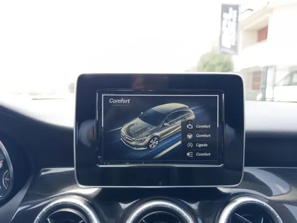 Mercedes-Benz CLA 180 2017 - 17500 EUR, 206000 km - AUTO.MOTO.pt - 206000km - foto 46 de 51