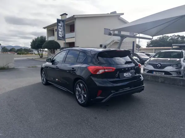 Ford Focus 2020 - 15990 EUR, 97000 km - AUTO.MOTO.pt - 97000km - foto 5 de 42
