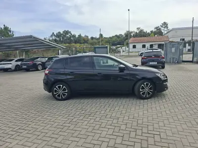 Peugeot 308 2015 - 9500 EUR, 206000 km - foto 5 de 31