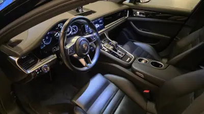 Porsche Panamera 2020 - 84500 EUR, 42501 km - AUTO.MOTO.pt - 42501km - foto 6 de 51
