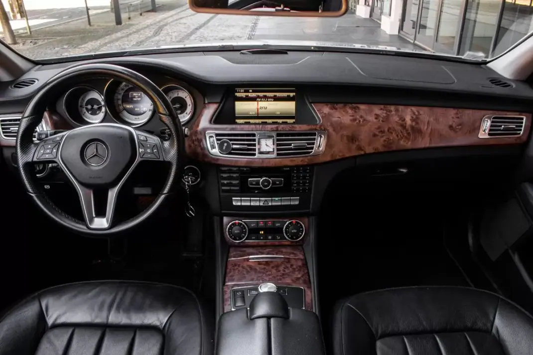Mercedes-Benz CLS 250 2014 - 24550 EUR, 152749 km - AUTO.MOTO.pt - 152749km - foto 31 de 39