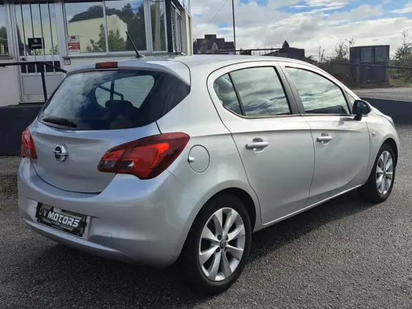 Opel Corsa 2017 - 12900 EUR, 88000 km - AUTO.MOTO.pt - 88000km - foto 7 de 38