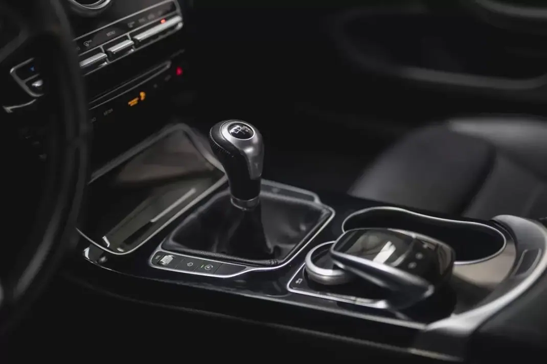 Mercedes-Benz C 220 2017 - 26850 EUR, 184333 km - AUTO.MOTO.pt - 184333km - foto 7 de 17