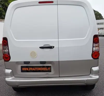 Citroën e-Berlingo 2020 - 8990 EUR, 22300 km - AUTO.MOTO.pt - 22300km - foto 7 de 14