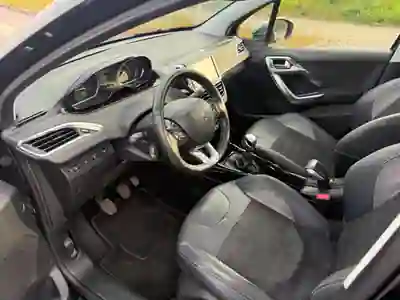 Peugeot 2008 2016 - 10900 EUR, 160000 km - AUTO.MOTO.pt - 160000km - foto 7 de 9