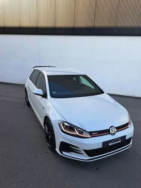Volkswagen Golf 2019 - 27900 EUR, 108000 km - AUTO.MOTO.pt - 108000km - foto 13 de 32