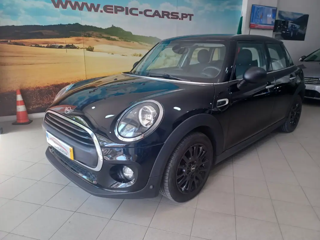 MINI 5 Portas 2019 - 13490 EUR, 199185 km - AUTO.MOTO.pt - 199185km - foto 1 de 34
