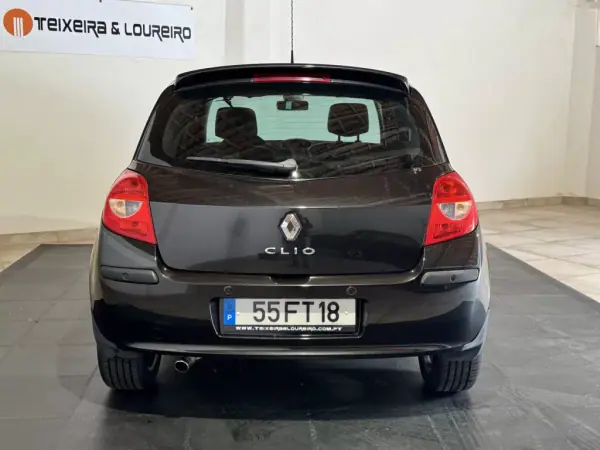 Renault Clio 2008 - 6500 EUR, 155923 km - AUTO.MOTO.pt - 155923km - foto 6 de 23